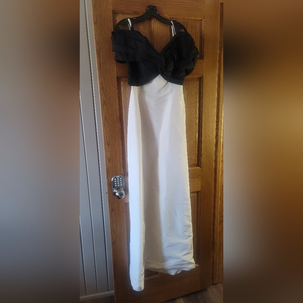 Off-the Shoulder twist-front colorblocked evening gown by Carolina Herrera